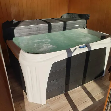 Osada W Beskidach Tatil parkı Zlatna